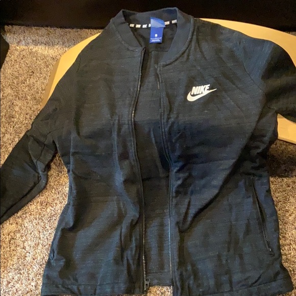 Jacket - Picture 1 of 3